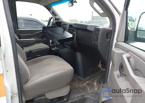 2017 Chevrolet Express 2500 Work Van from USA, damaged, VIN 1GCWGAFF2H1249039